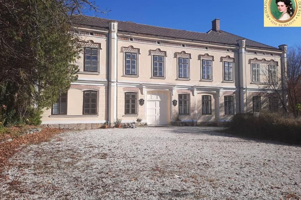 Sisi-Schloss Rudolfsvilla - Apt. Nene Und Die Abenteuerlichen Schwestern Reichenau Εξωτερικό φωτογραφία